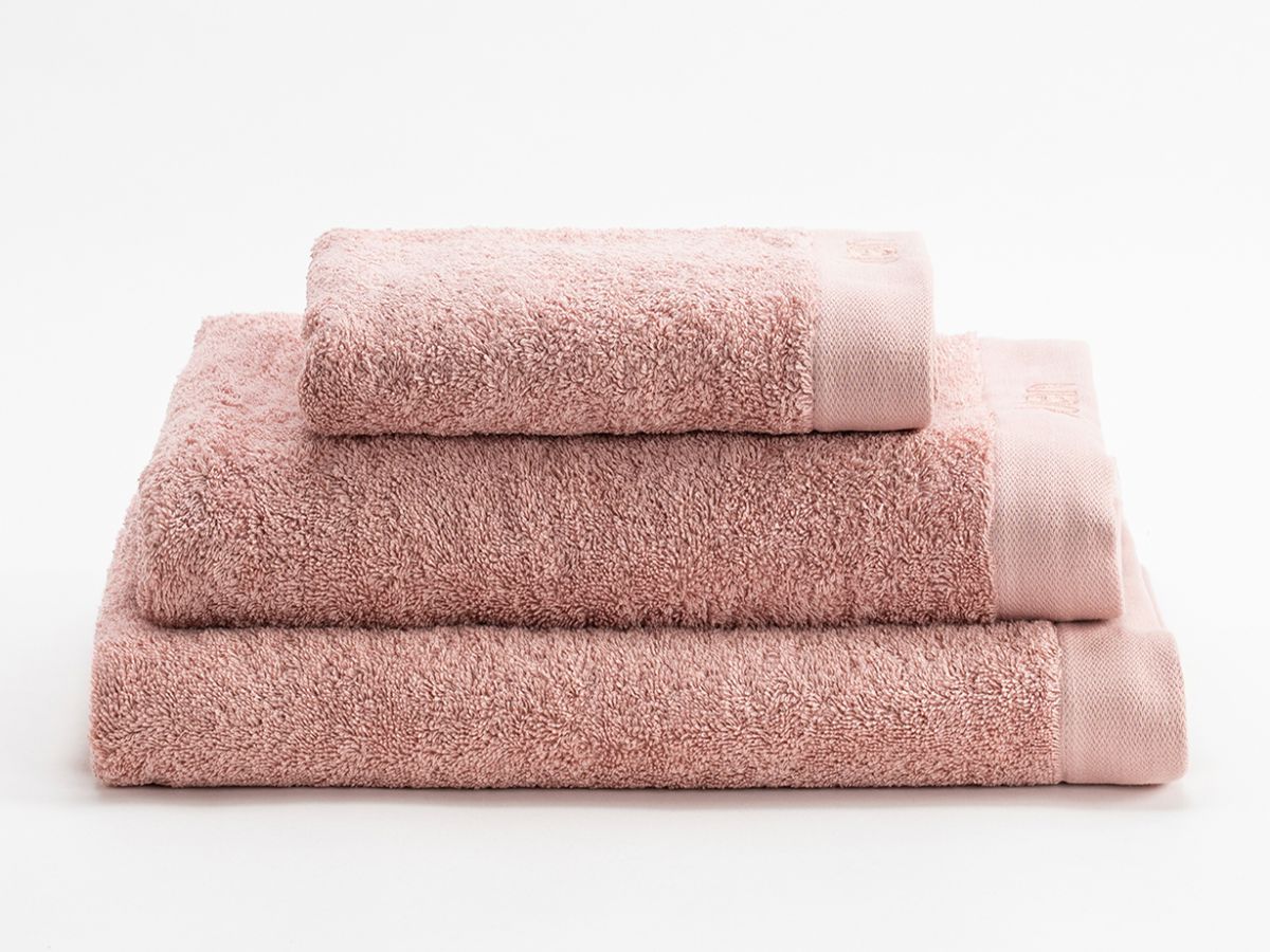 Kitan logo towels