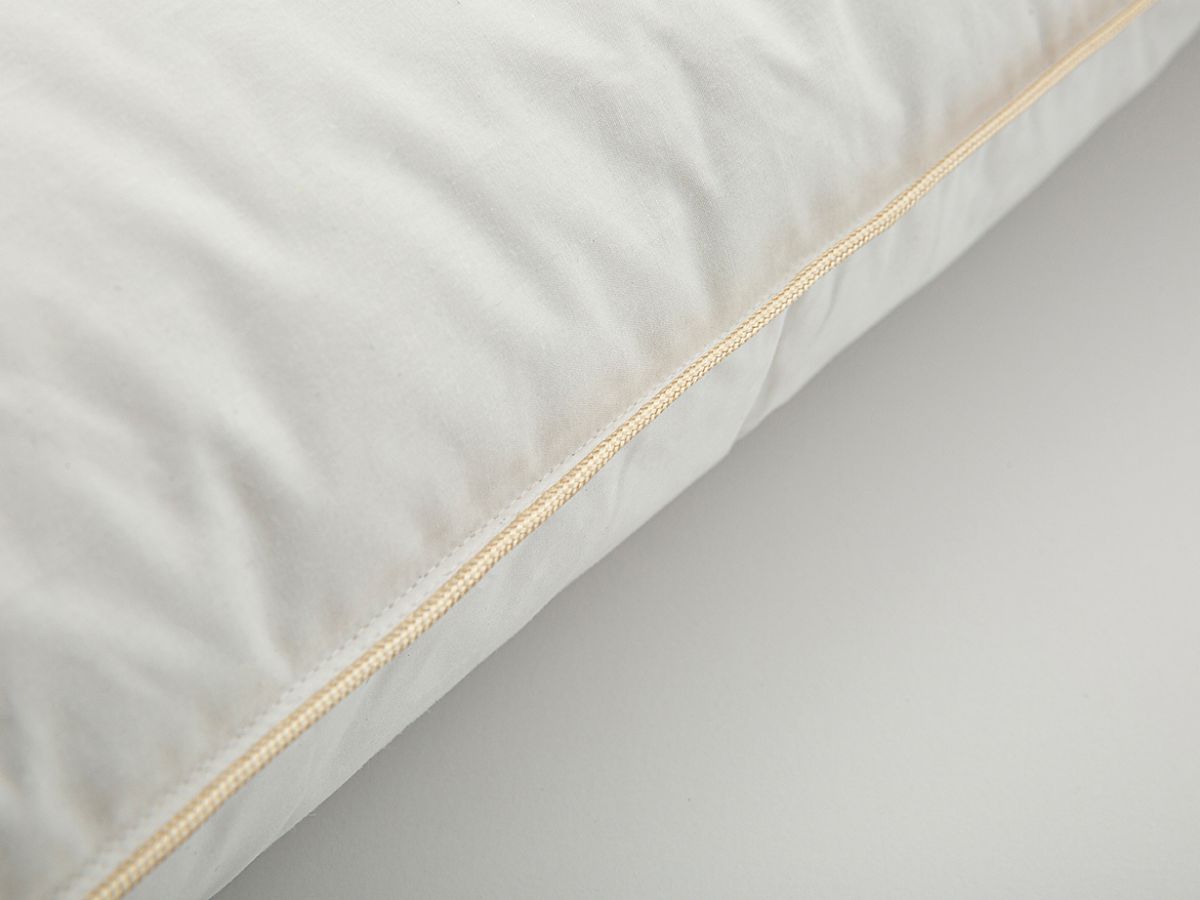 Gold sleeping pillow