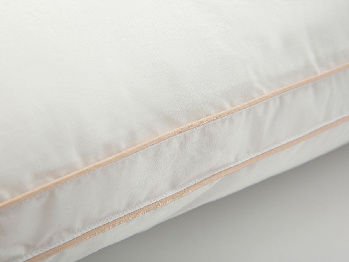 Rosanna sleeping pillow